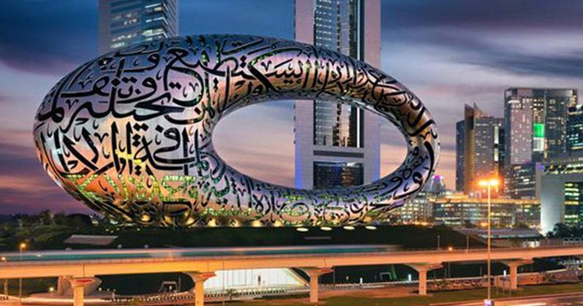 محمد بن راشد: دبی بیش از ۲.۱ تریلیون درهم پروژه در دست اجرا دارد