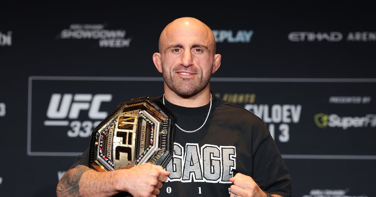 Volkanovski eyes history against unbeaten Evloev at UFC 333 in Abu Dhabi