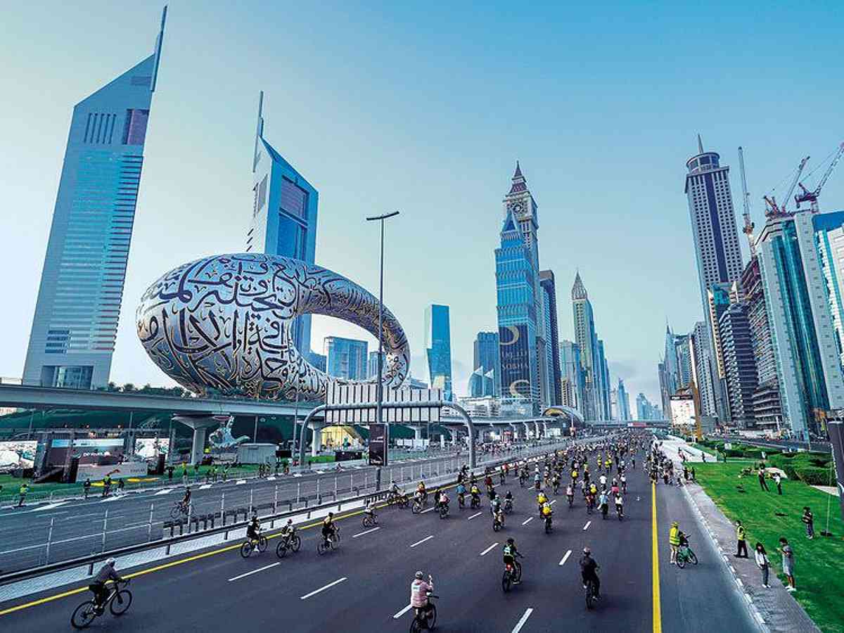 دبي تغيّر حدود السرعة في عدة شوارع وتغلق طرقاً مؤقتاً بسبب فعالية "Dubai Ride" غداً